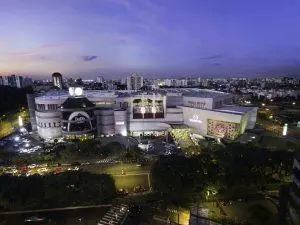 Bourbon Shopping Country